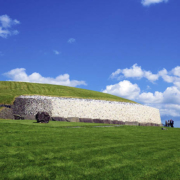 Brú na Bóinne Mounds, the mystery of Ireland